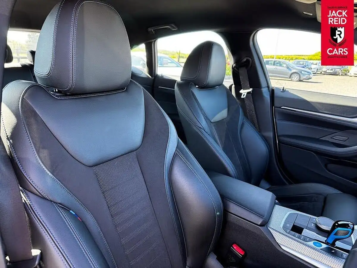 2022-bmw-i4-e-edrive40-m-sport-big-17
