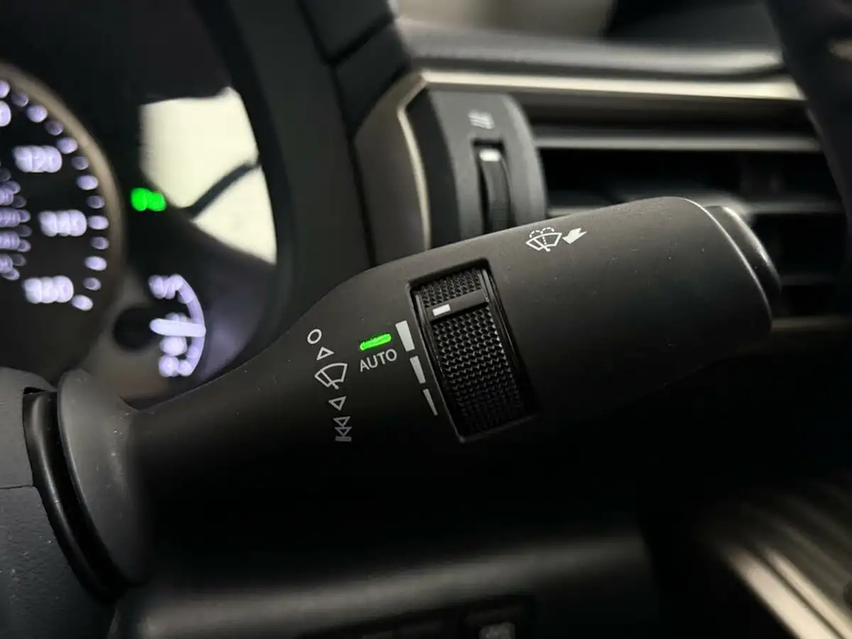 2018-lexus-is-300h-25-advance-lexus-navigation-big-26