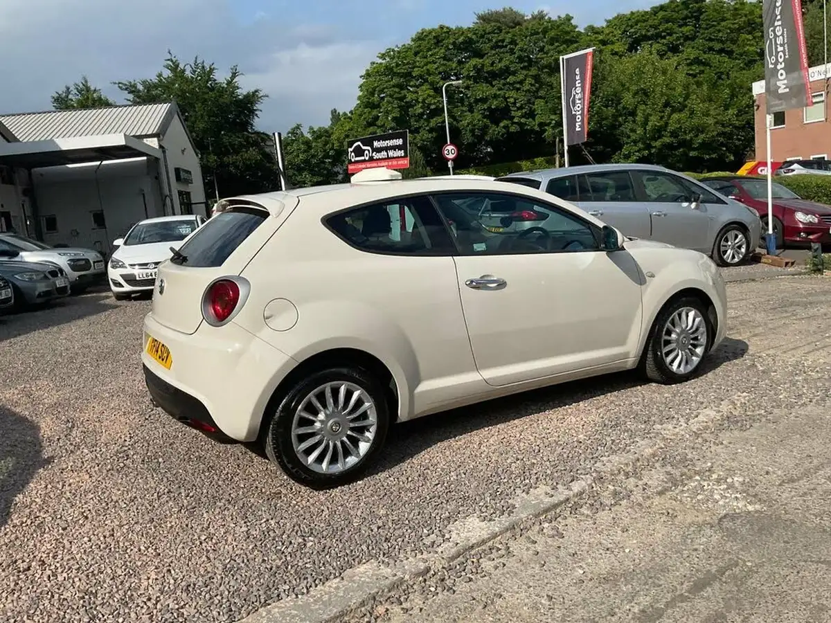 2014-alfa-romeo-mito-13jtdm-2-sprint-big-53