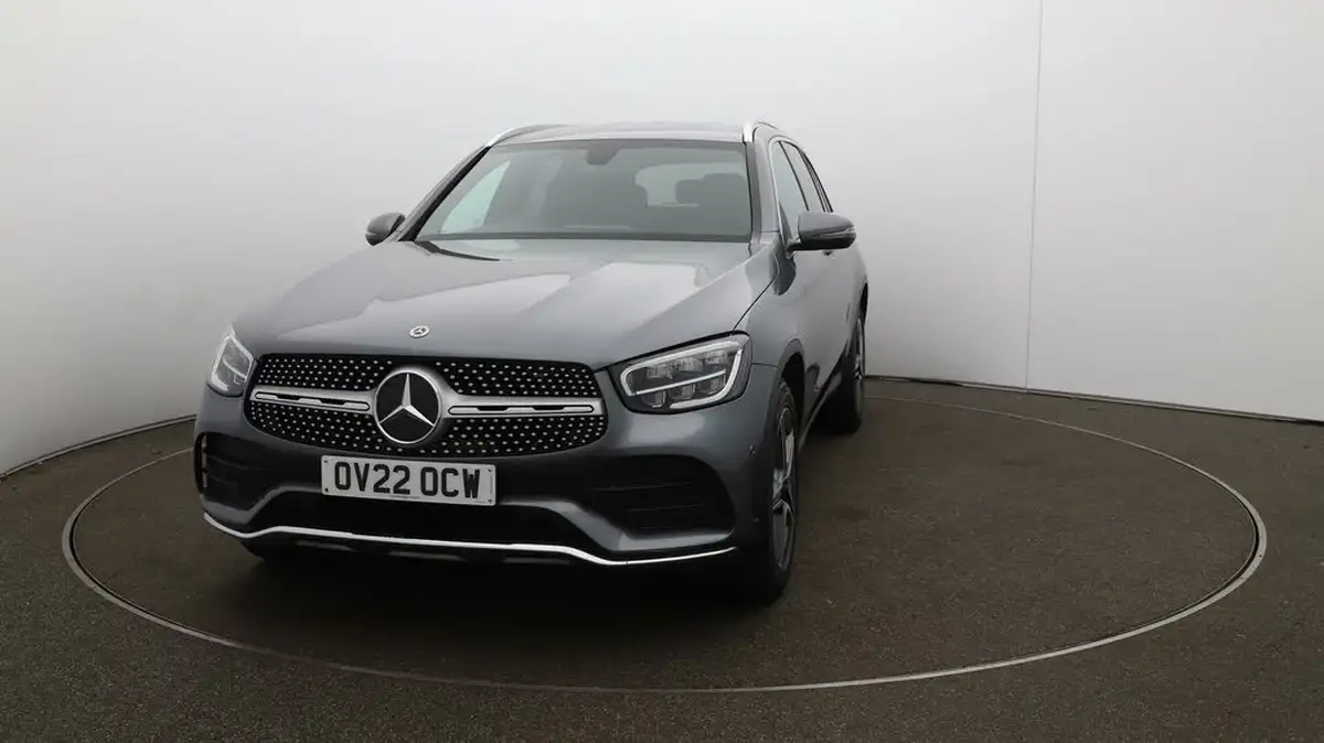 2022-mercedes-benz-glc-class-20d-glc220d-amg-line-195ps-station-wagon-5d-1950cc-4matic-plus-big-37