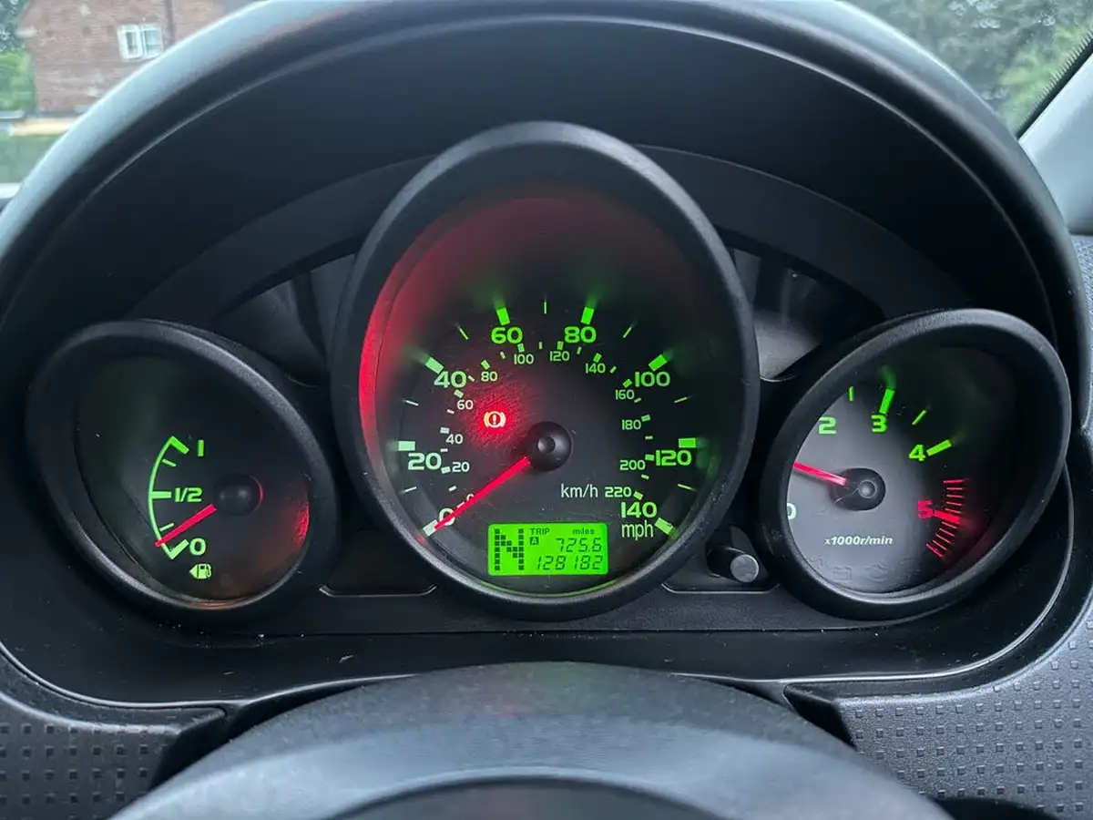 2007-mitsubishi-colt-15td-cz2-amt-big-44