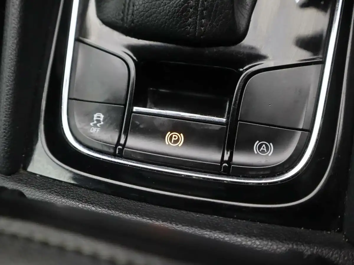 2020-skoda-karoq-15-tsi-se-dsg-big-28
