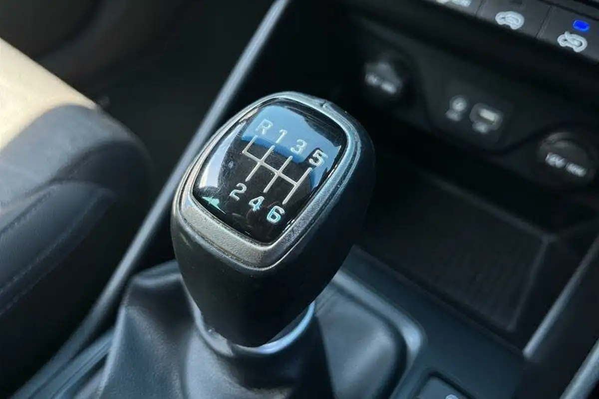 2019-hyundai-tucson-16-gdi-se-nav-big-31