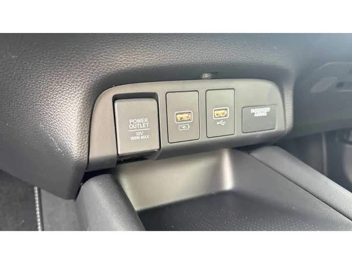 2025-honda-jazz-15-i-mmd-advance-big-27