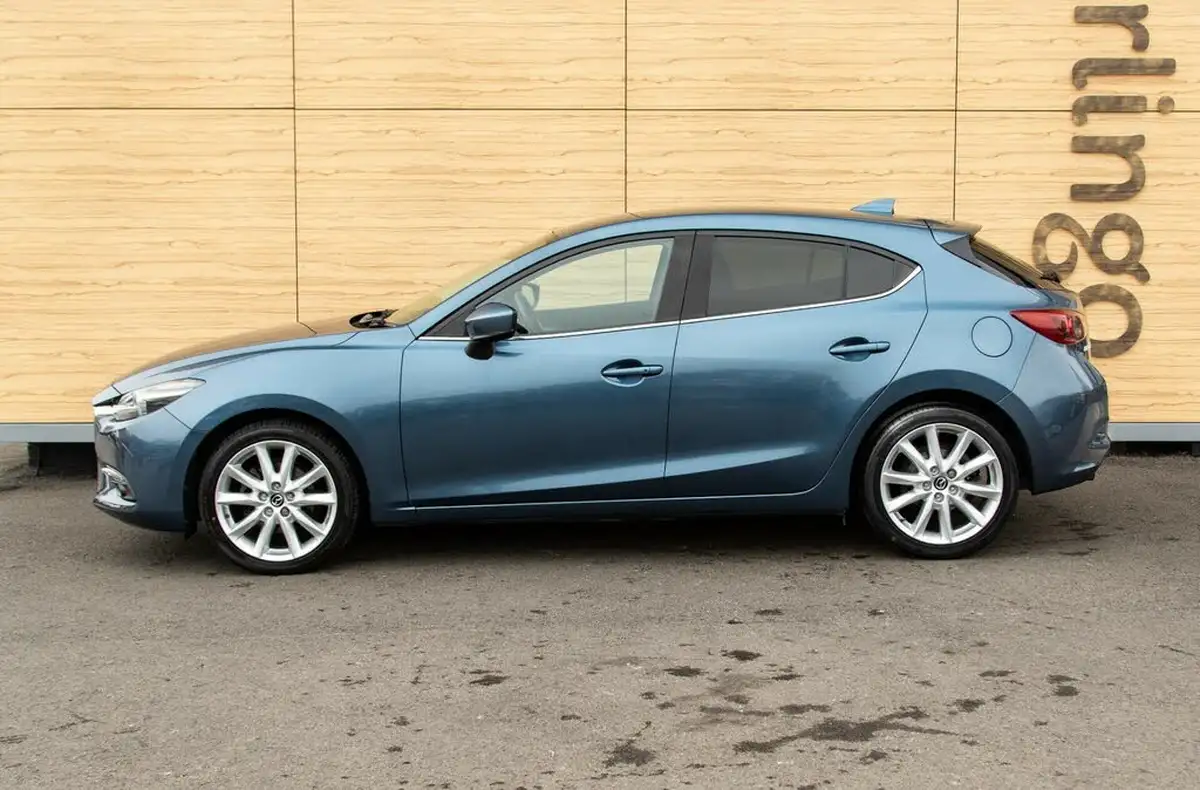 2018-mazda-mazda3-20-sport-nav-120ps-hatchback-5d-big-12