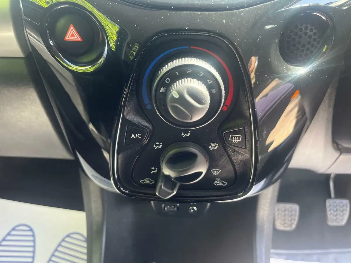 2016-citroen-c1-12-puretech-flair-82ps-5d-big-57