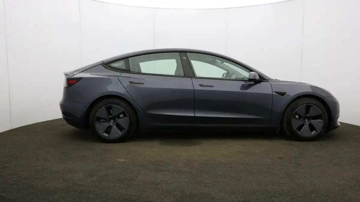 2021-tesla-model-3-e-standard-plus-big-50