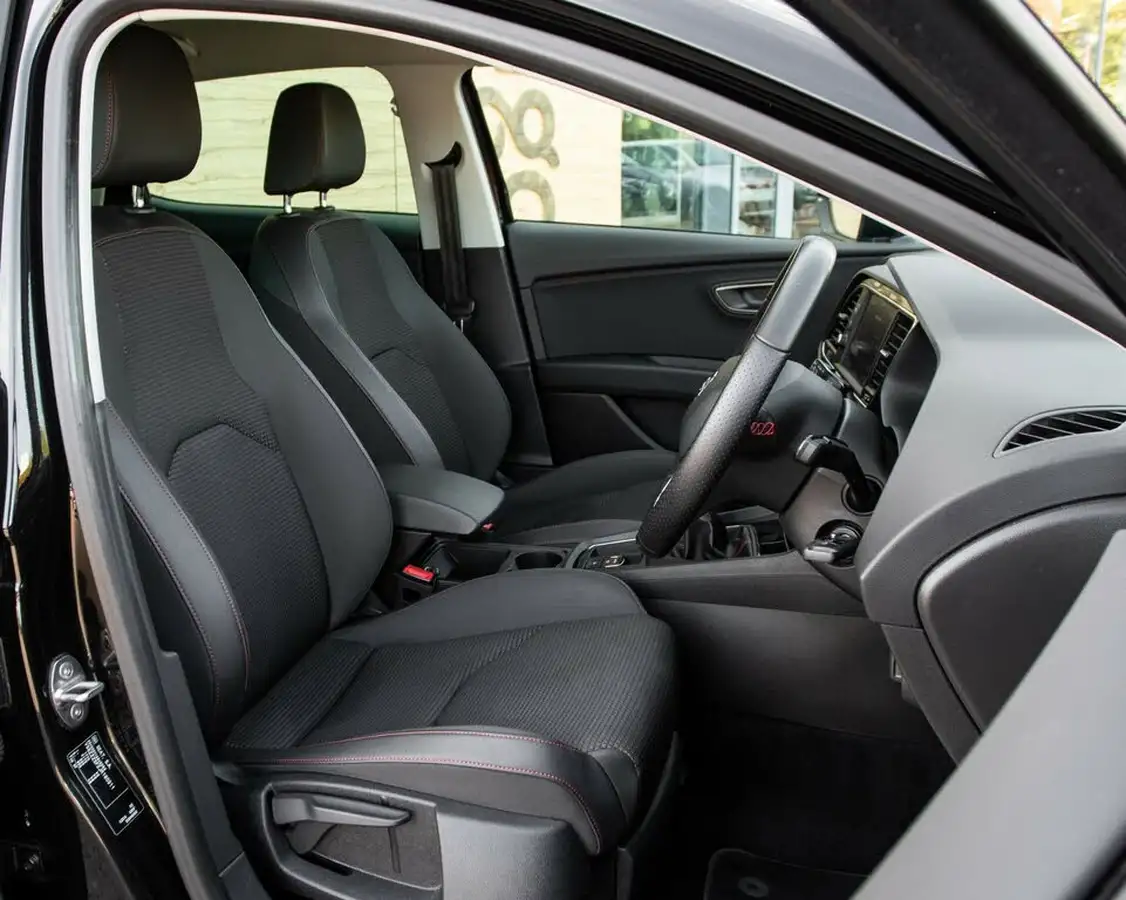 2018-seat-leon-14-tsi-fr-technology-hatchback-5d-big-30