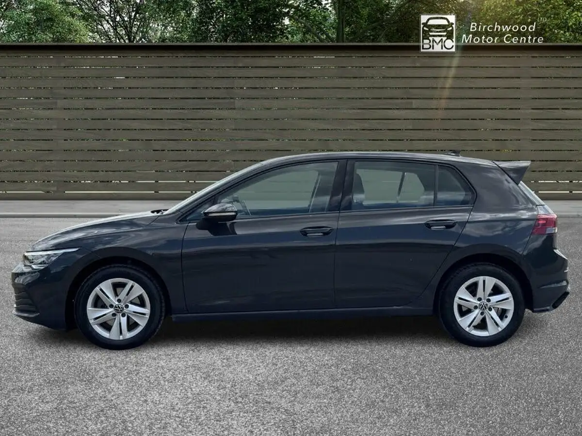 2022-volkswagen-golf-10-etsi-life-hatchback-big-17