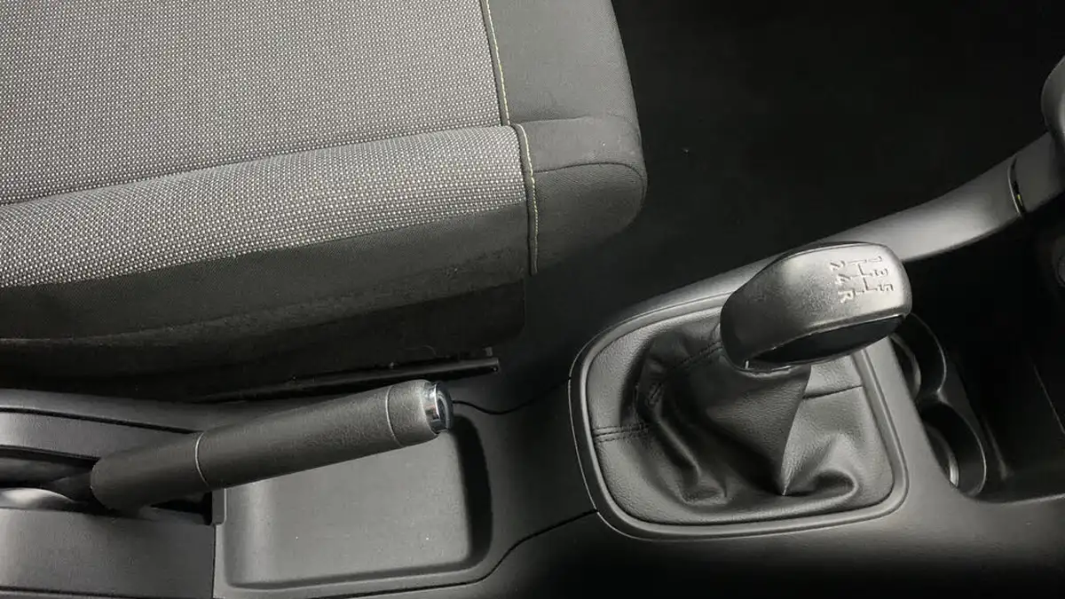2017-citroen-c3-12-puretech-feel-82ps-big-29