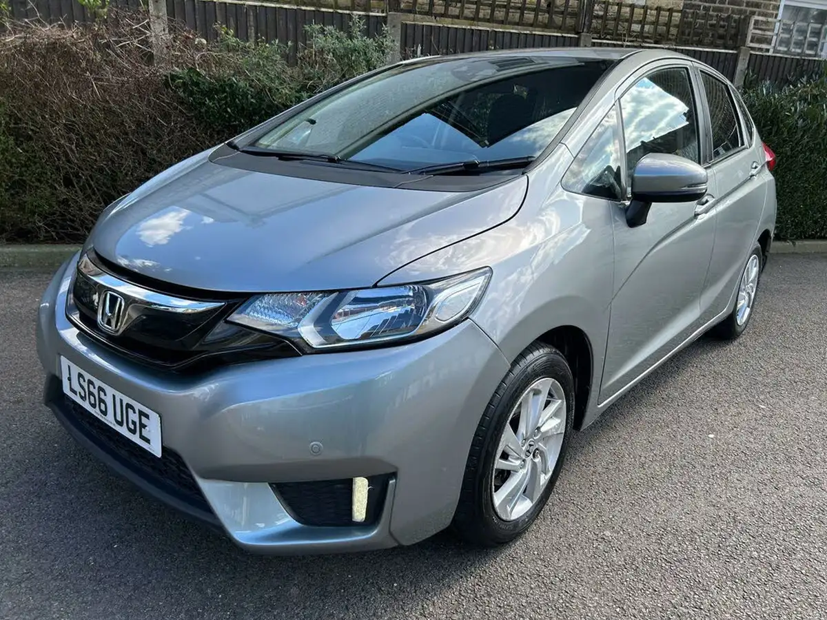 2016-honda-jazz-13-i-vtec-se-cvt-big-9