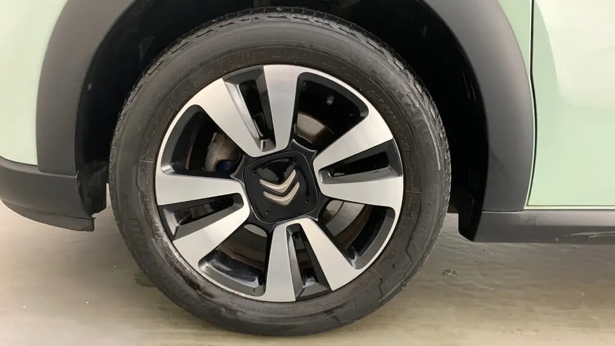 2017-citroen-c3-12-puretech-feel-82ps-big-5