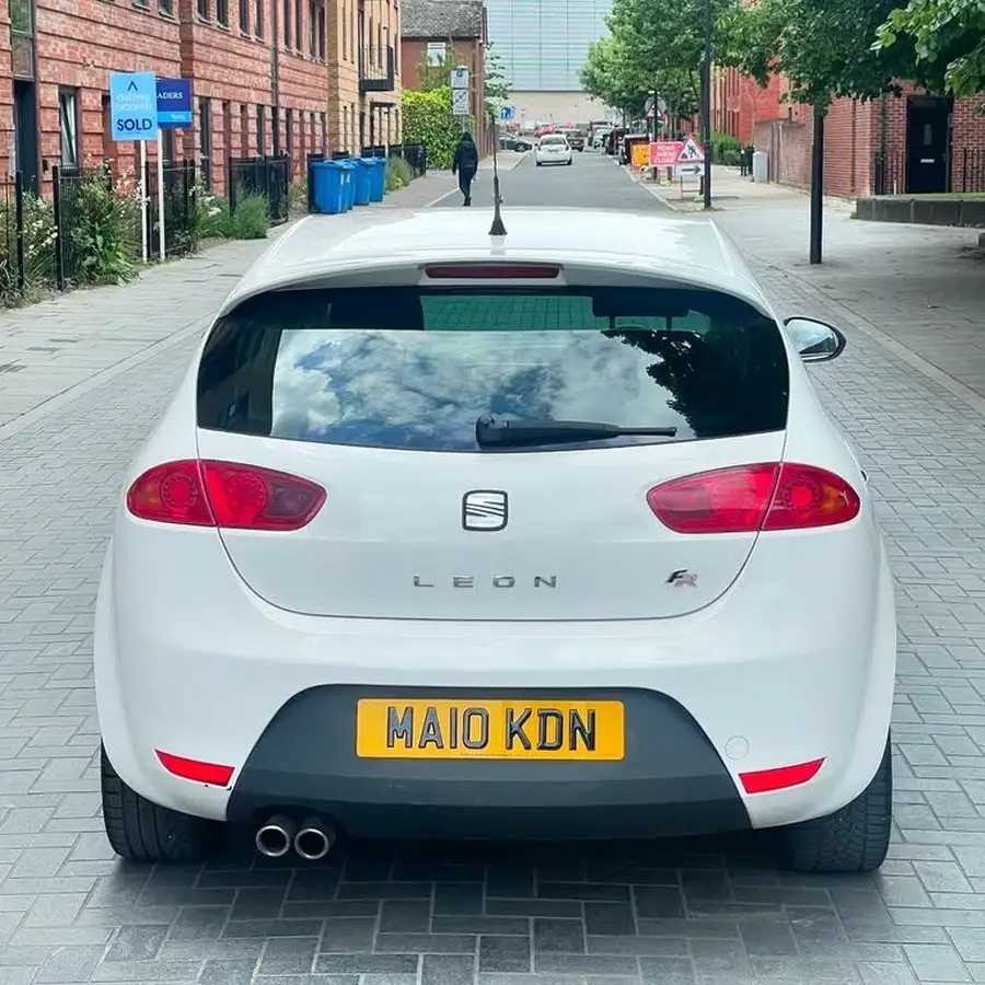 2010-seat-leon-20td-fr-cr-big-4