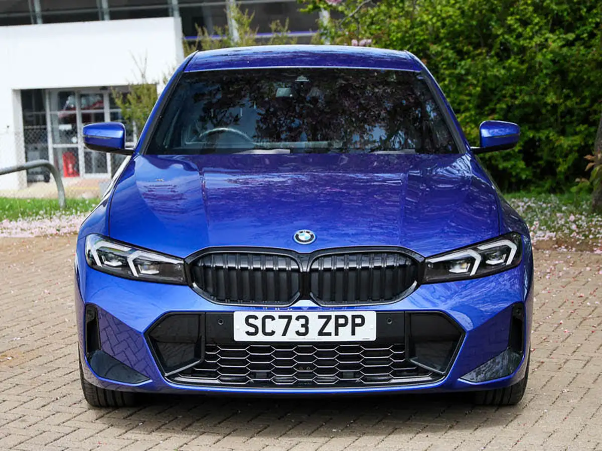 2024-bmw-3-series-20-330e-m-sport-saloon-4d-big-12