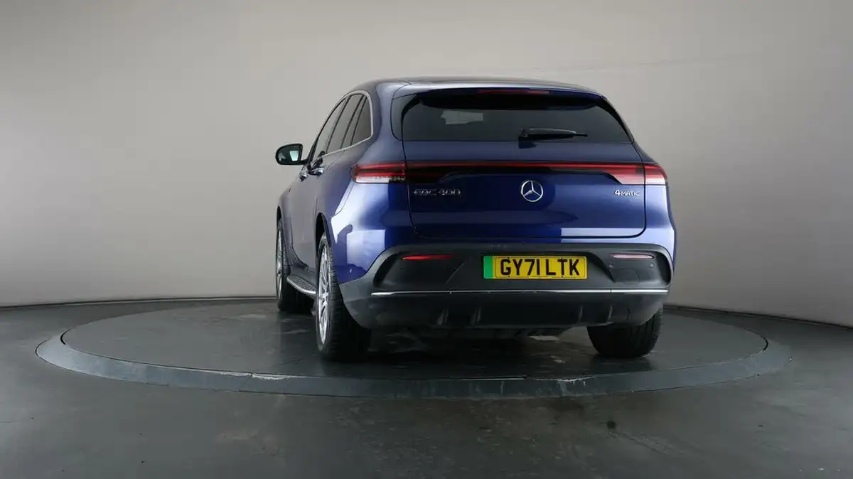 2021-mercedes-benz-eqc-e-eqc-400-amg-line-big-38