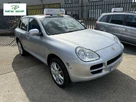 2004-porsche-cayenne-32-small-1
