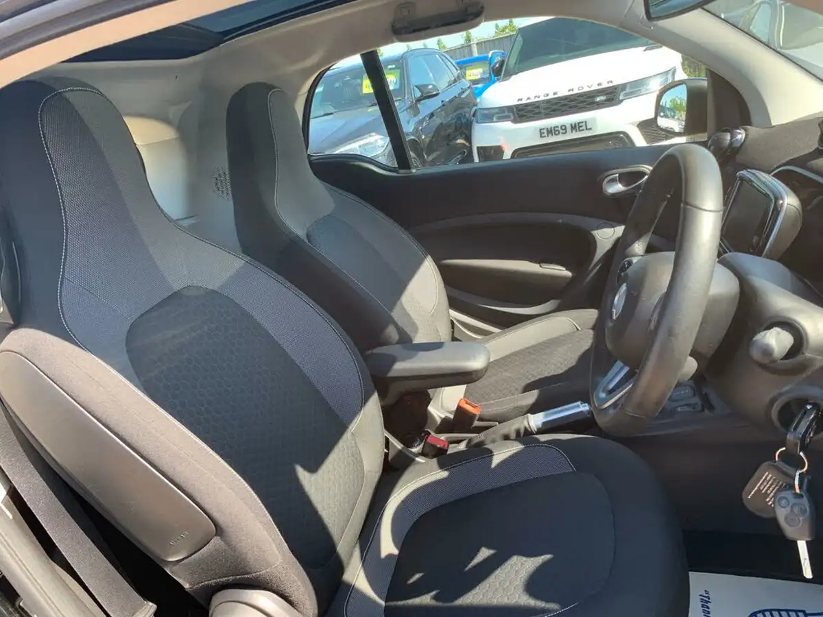2021-smart-fortwo-eq-brabus-line-coupe-big-25