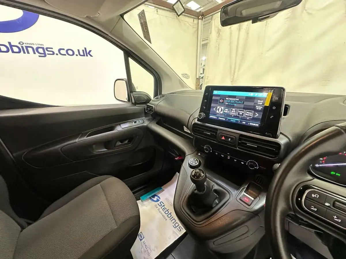 2020-citroen-berlingo-15bluehdi-850-enterprise-100pseu6dt-e-ss-big-15
