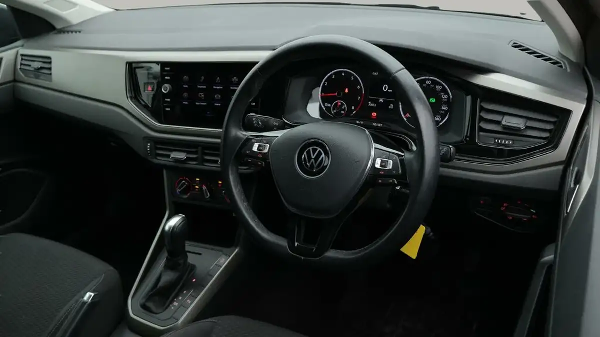 2021-volkswagen-polo-10-tsi-match-dsg-big-9