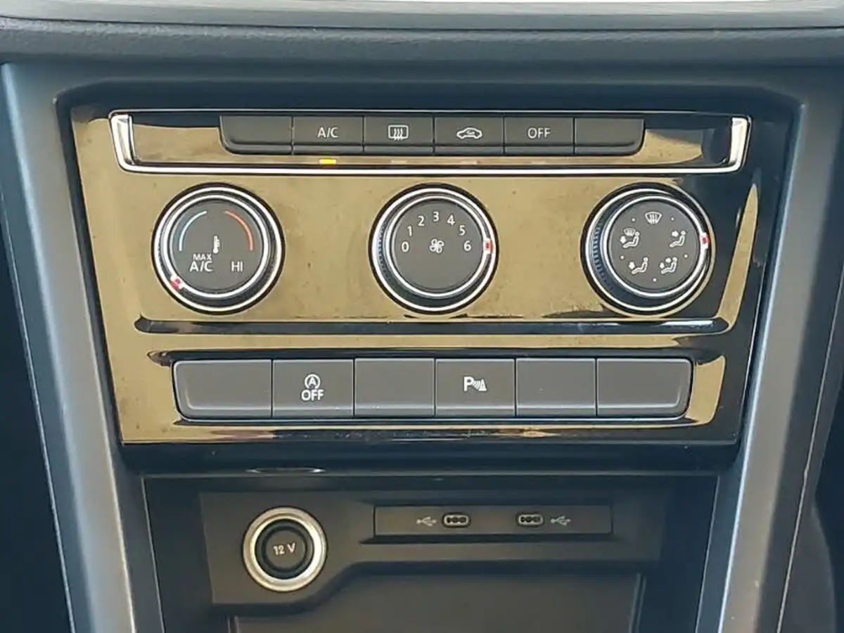 2021-volkswagen-touran-15-tsi-se-family-big-13