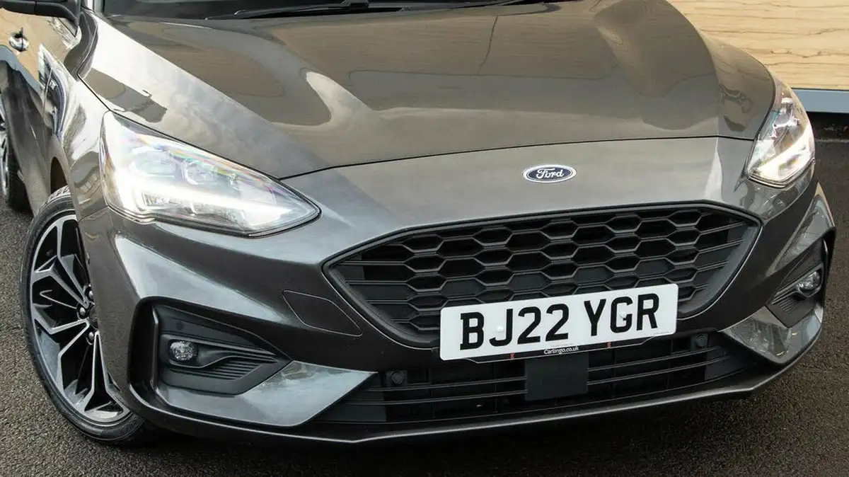 2022-ford-focus-big-9