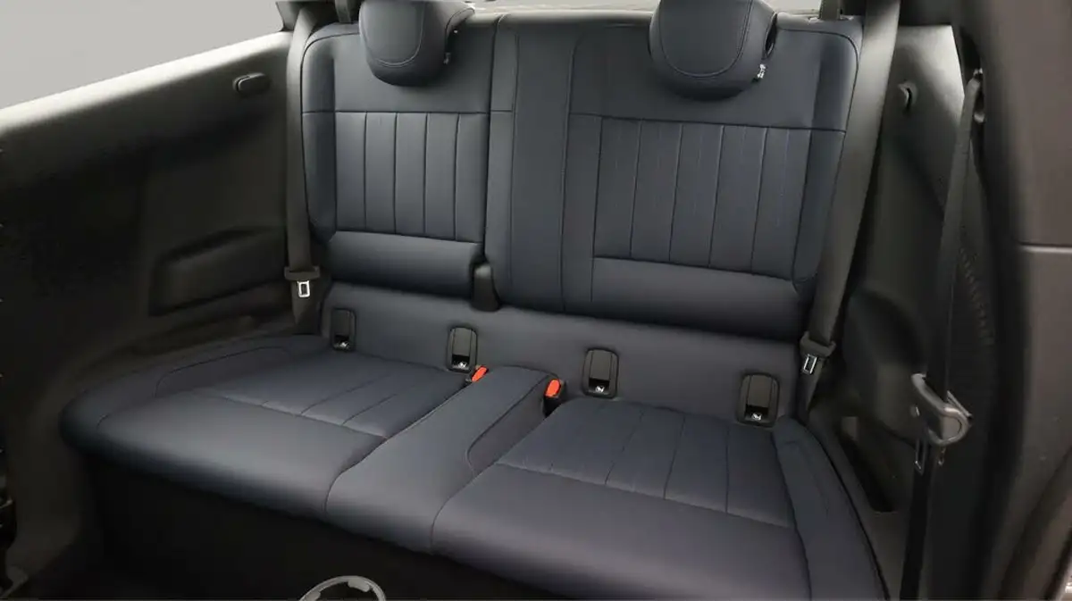 2024-mini-cooper-e-cooper-e-exclusive-big-16