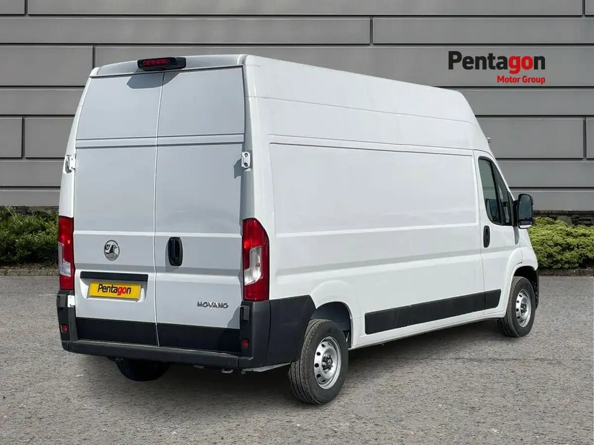 2024-vauxhall-movano-big-4