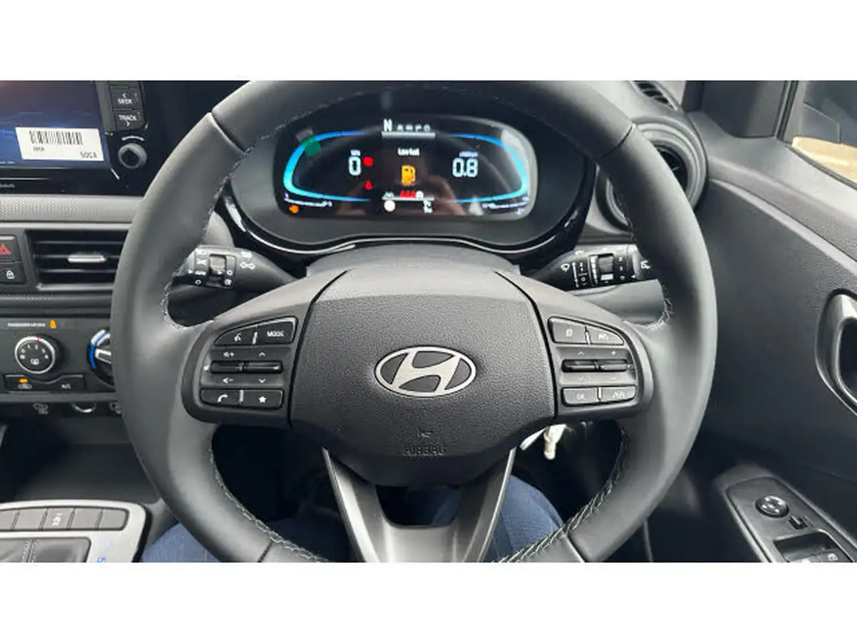 2025-hyundai-i10-12-advance-79ps-auto-big-20