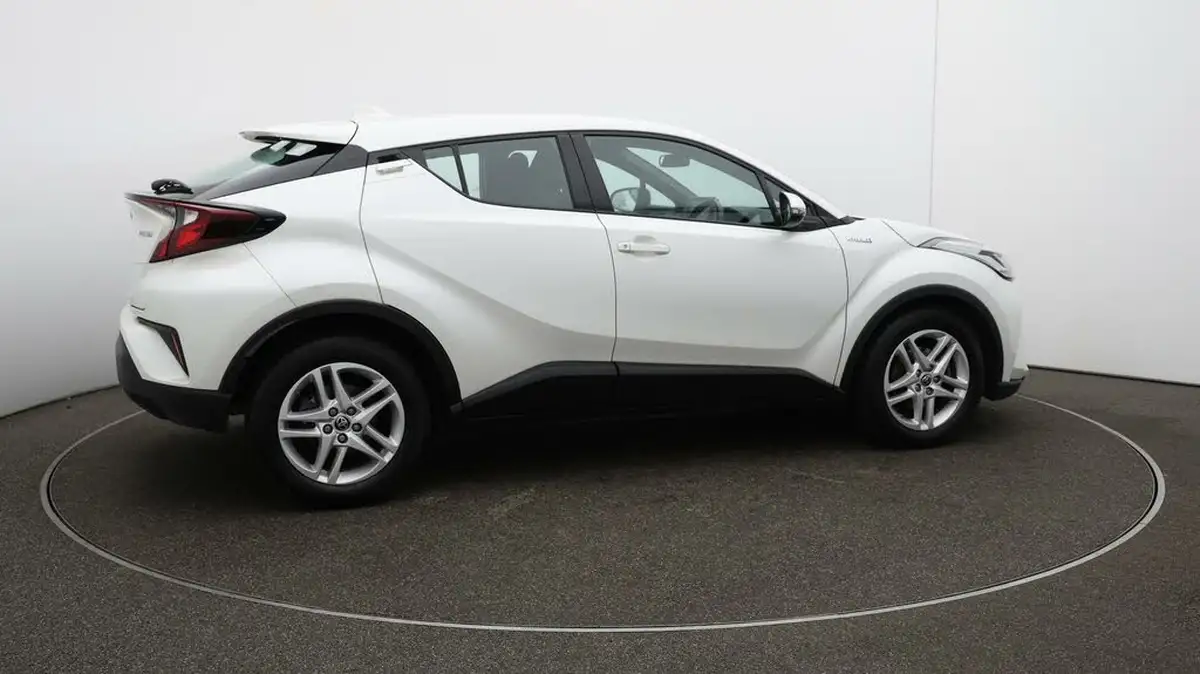 2022-toyota-c-hr-18-vvt-i-icon-big-52