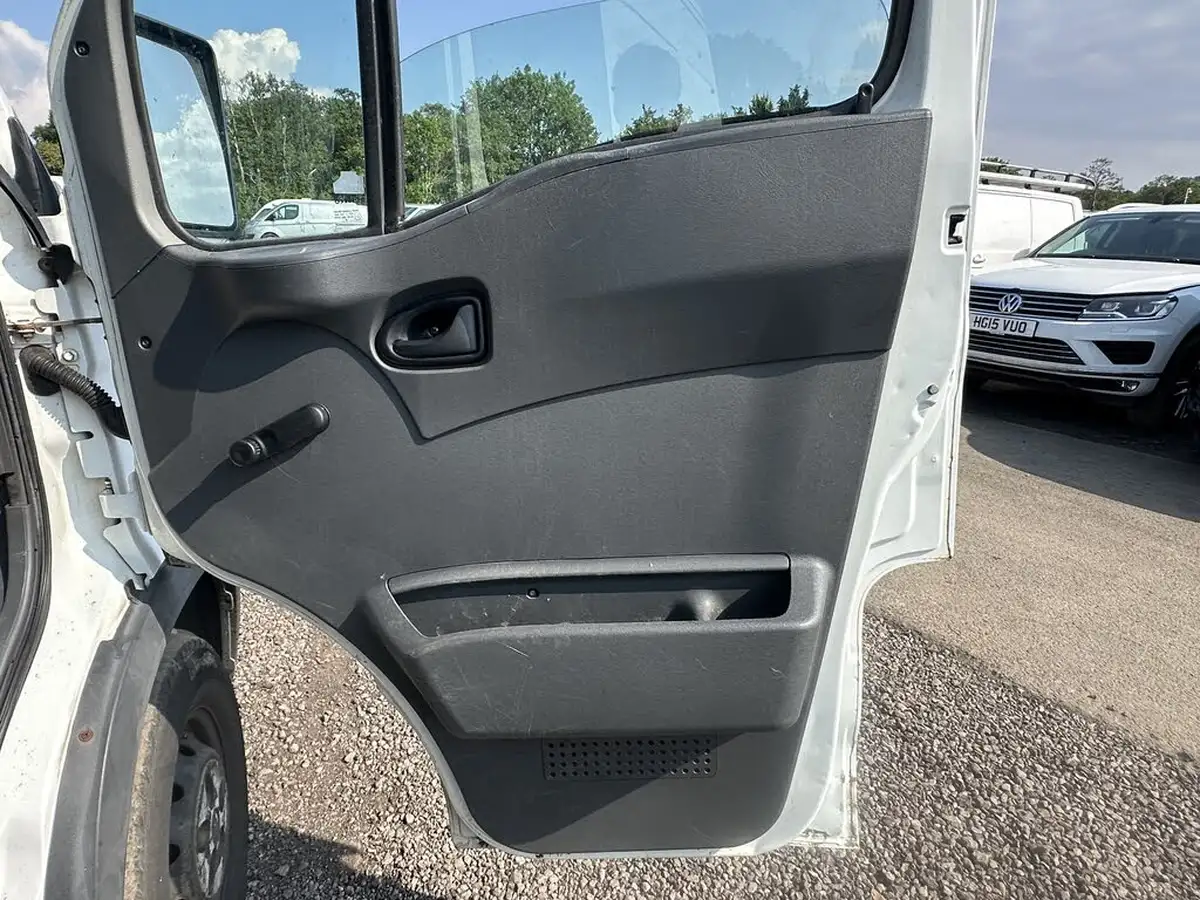 2006-iveco-daily-s-class-23td-35s12-axess-lwb-big-18