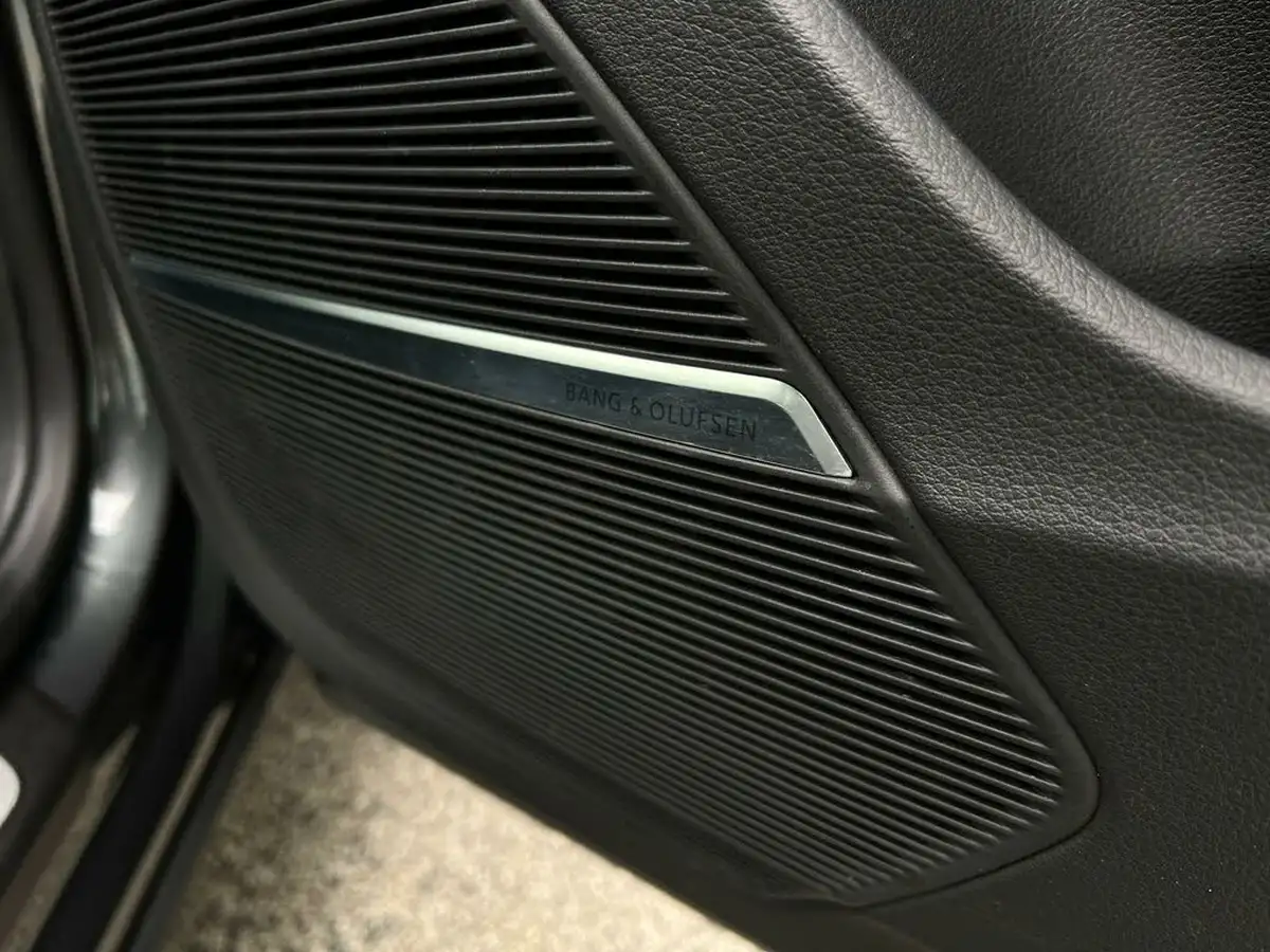 2020-audi-sq8-40tdi-big-59