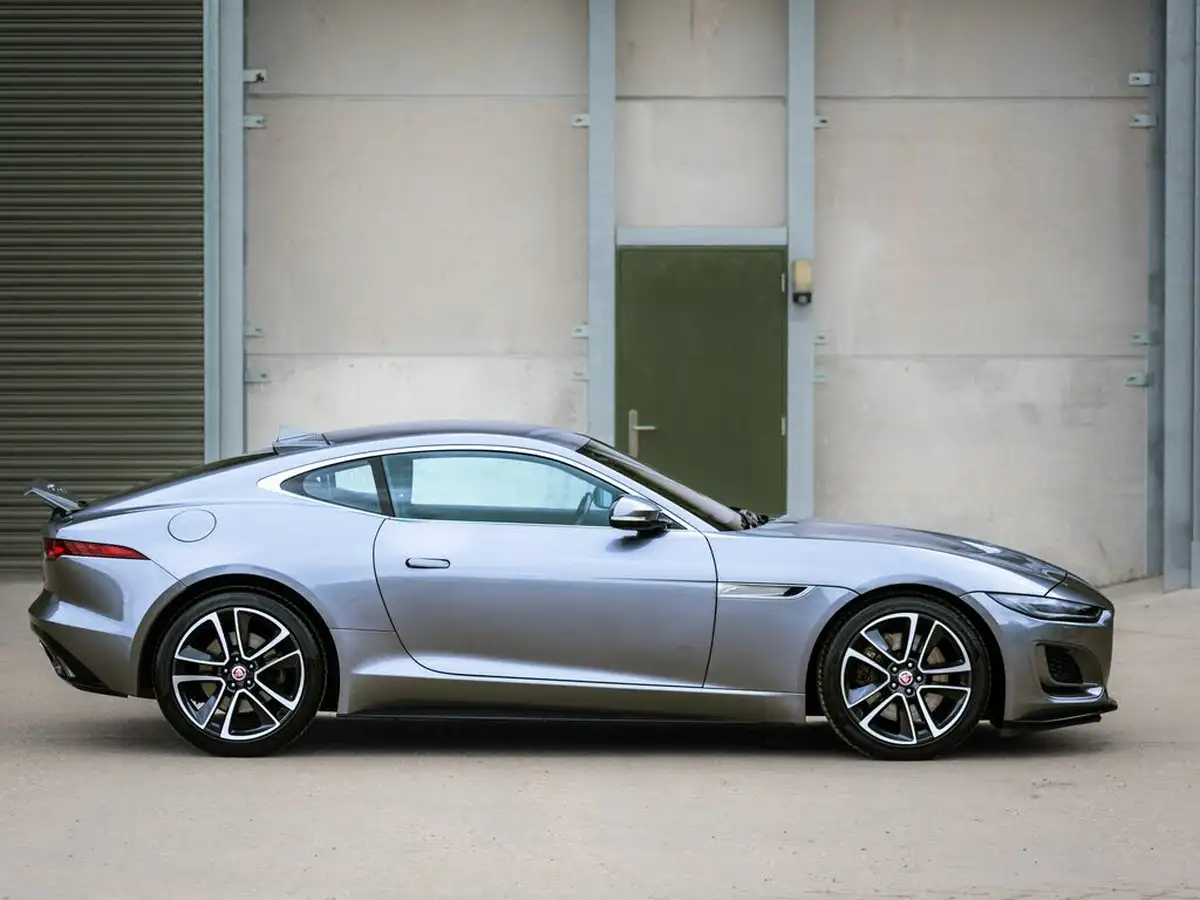 2021-jaguar-f-type-20-i4-r-dynamic-coupe-big-36