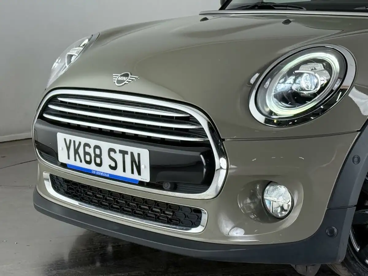 2019-mini-cooper-15-cooper-exclusive-134bhp-hatchback-3d-auto-big-38
