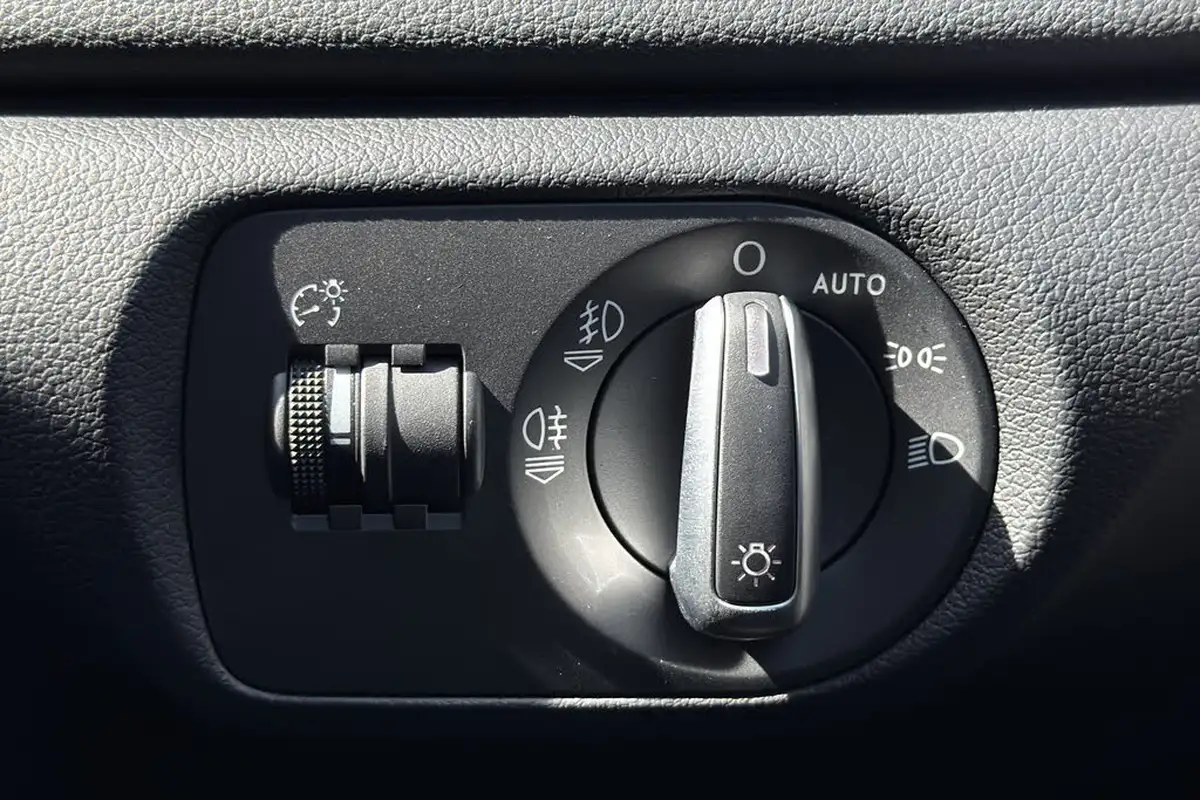 2014-audi-q3-20-quattro-s-line-169ps-tronic-big-20