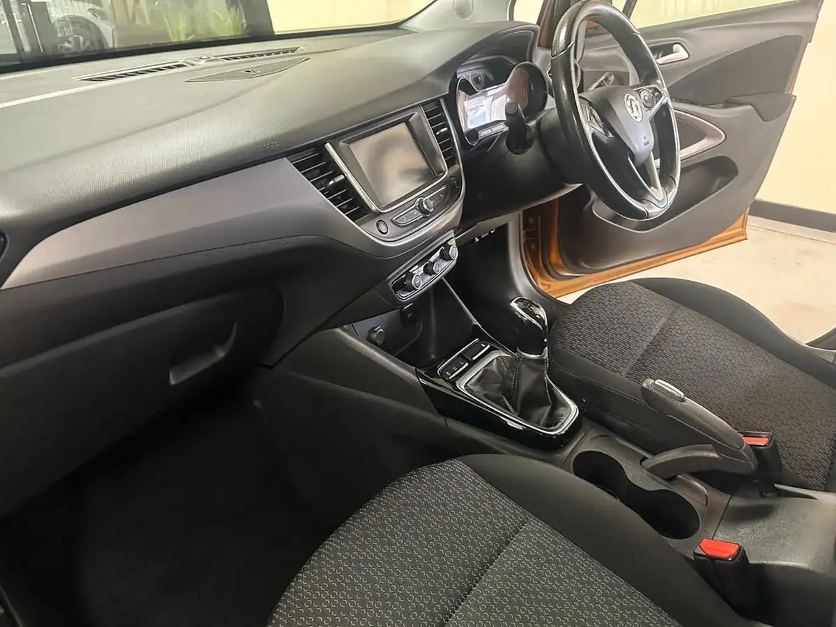 2018-vauxhall-crossland-x-12-se-83ps-big-13
