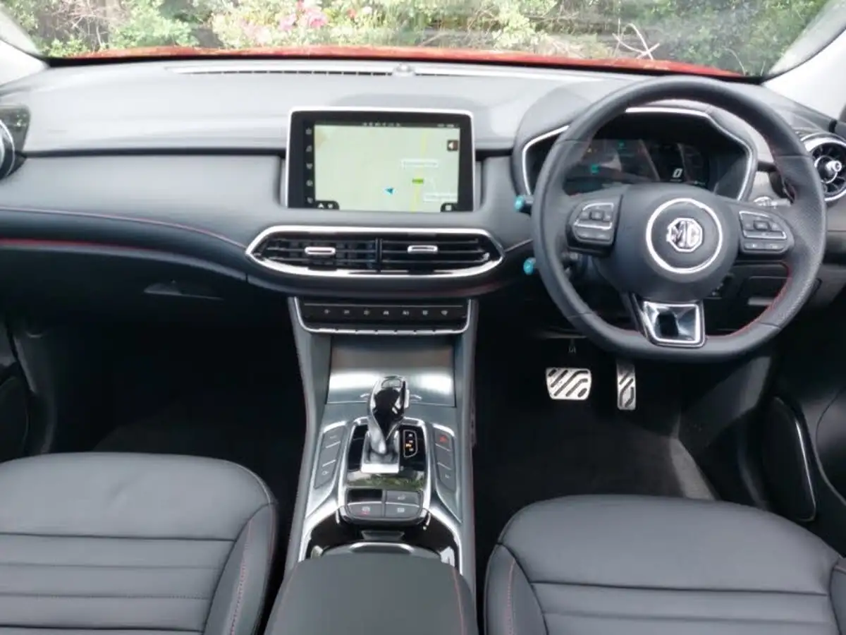 2024-mg-hs-15t-gdi-trophy-258ps-plug-in-hybrid-1490cc-auto-big-2