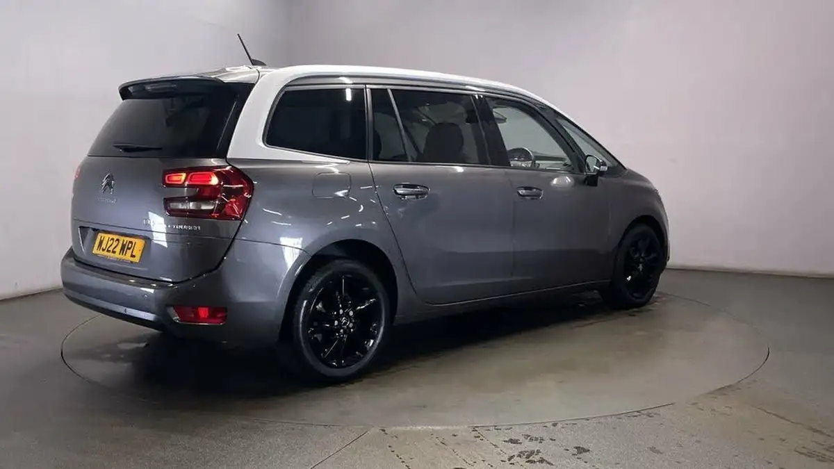 2022-citroen-grand-c4-spacetourer-12-puretech-sense-eat8-big-7