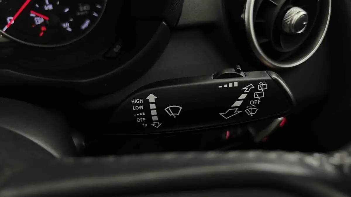 2016-audi-a1-10-tfsi-sport-hatchback-3d-big-33
