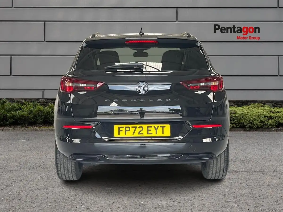 2022-vauxhall-grandland-12-gs-line-big-16