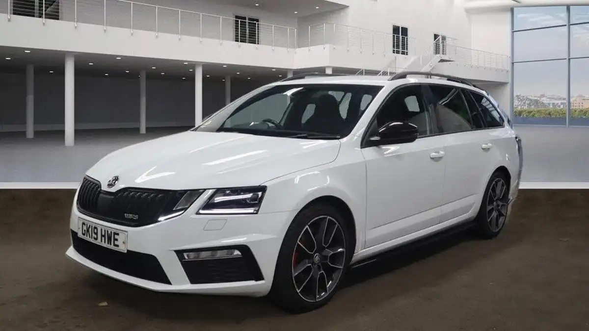 2019-skoda-octavia-20-tsi-vrs-estate-big-4