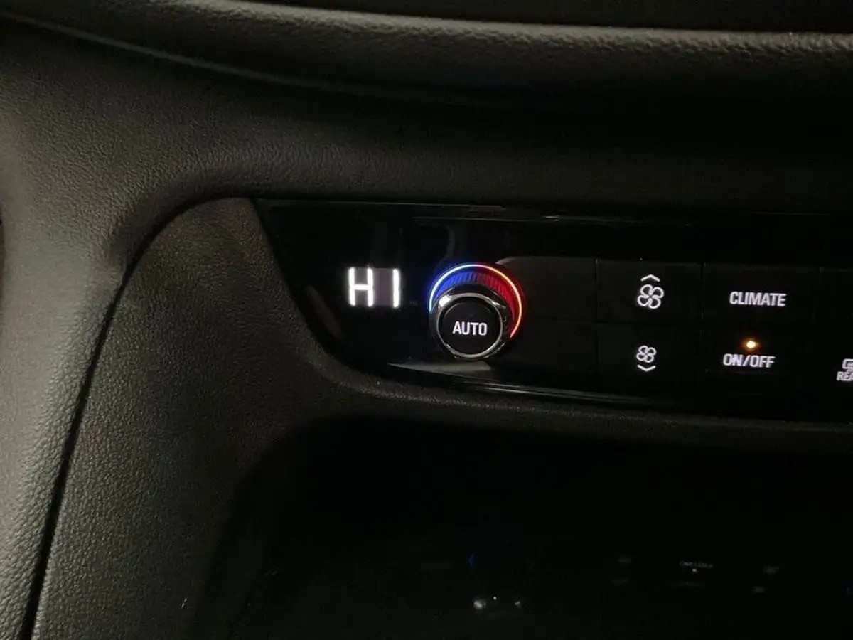 2021-vauxhall-insignia-grand-sport-15-turbo-d-se-nav-big-45