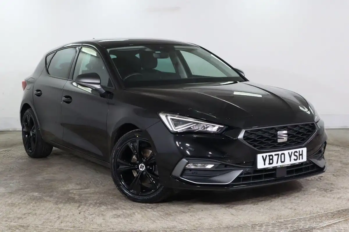 2021-seat-leon-15-etsi-fr-hatchback-big-0