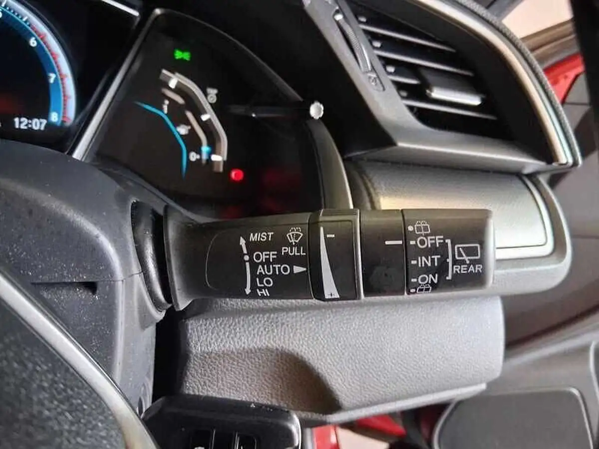 2019-honda-civic-10-vtec-turbo-sr-hatchback-5d-big-22