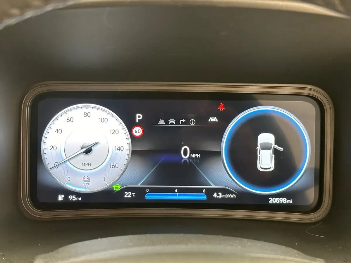 2023-hyundai-kona-e-premium-136ps-39kwh-big-12