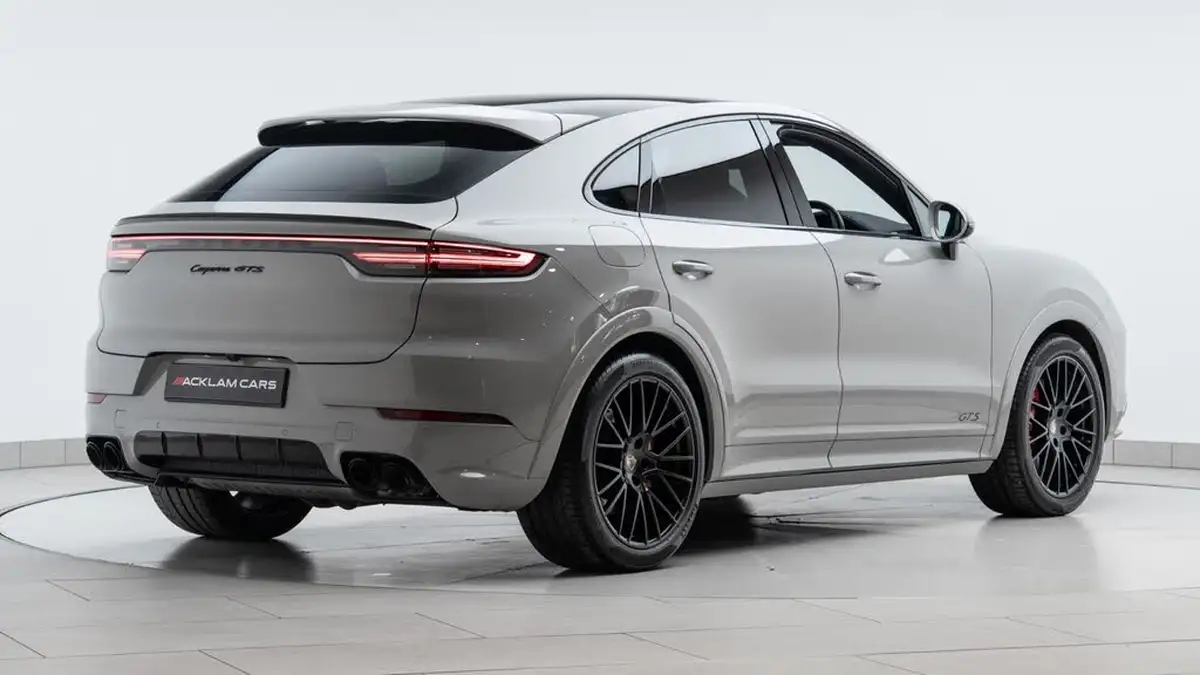 2020-porsche-cayenne-40-v8-gts-coupe-big-5