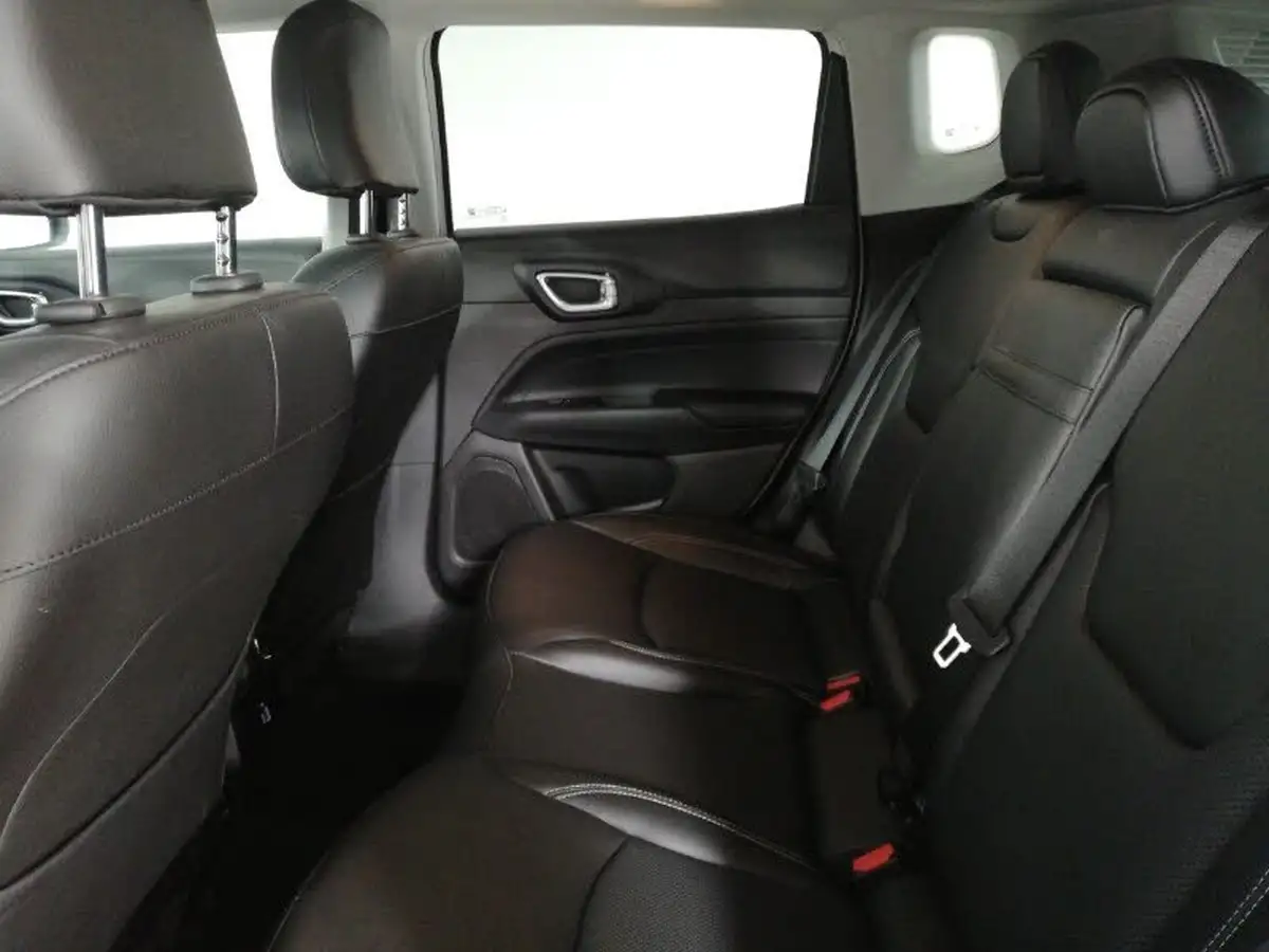 2024-jeep-compass-13-gse-s-big-5