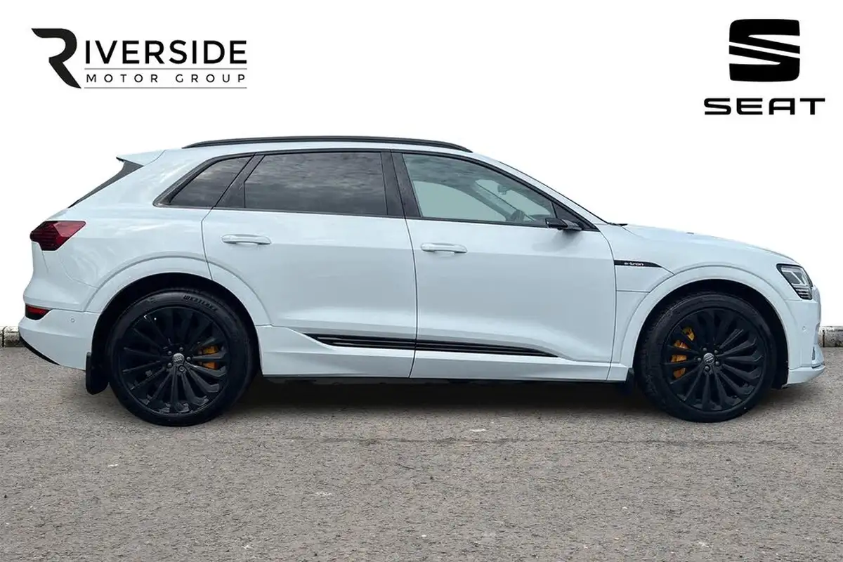 2019-audi-e-tron-55e-launch-edition-big-3