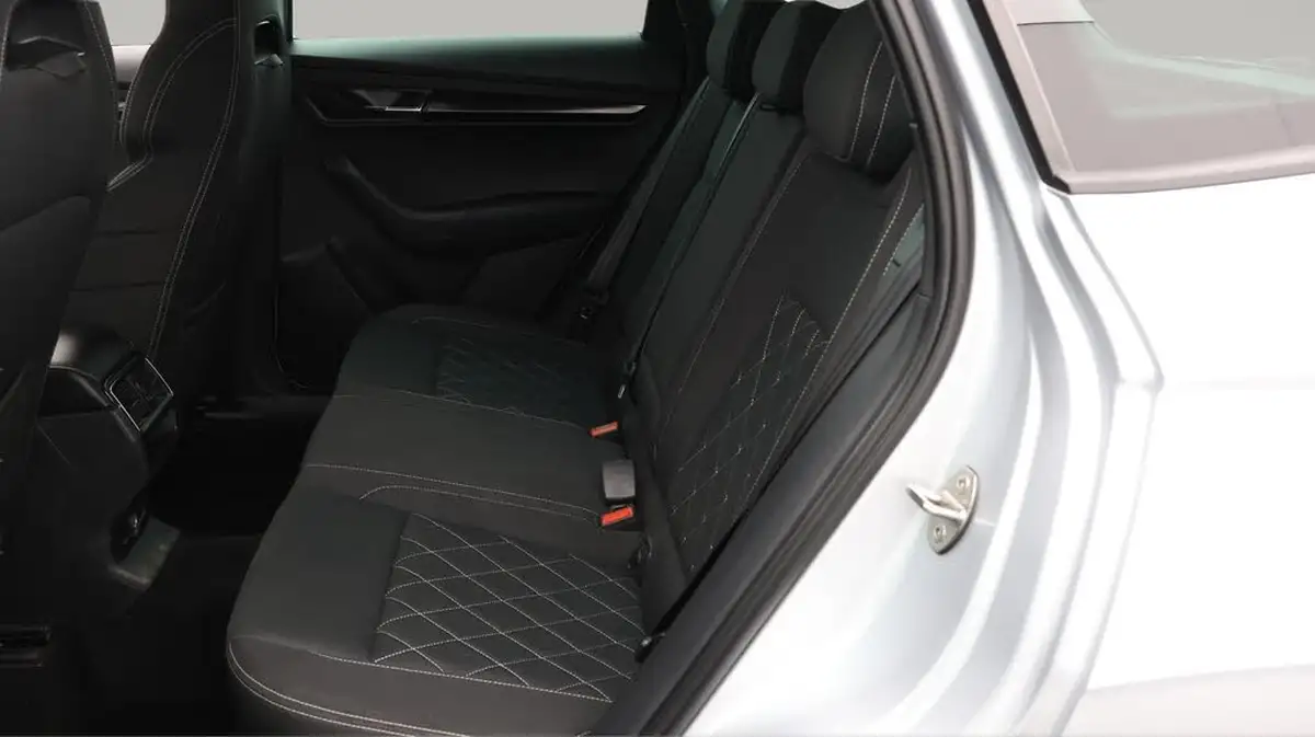 2019-skoda-karoq-20-tsi-sportline-big-16