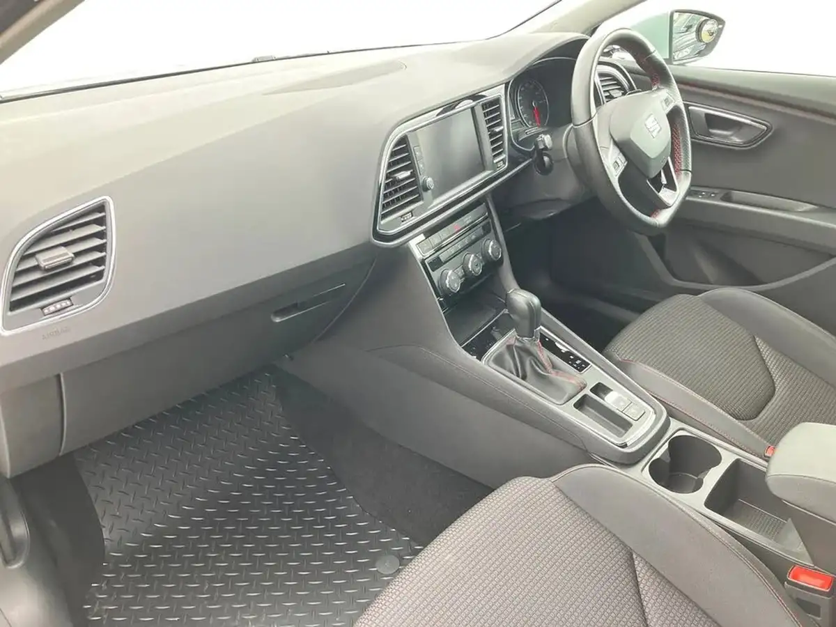 2020-seat-leon-15-tsi-evo-fr-150ps-hatchback-dsg-big-6