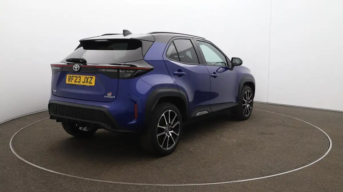 2023-toyota-yaris-cross-15-vvt-i-gr-sport-big-53